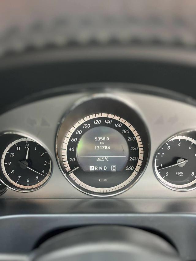 -Benz E200 CGI Coupe ปี 2011 จด 2012 รูปที่ 16