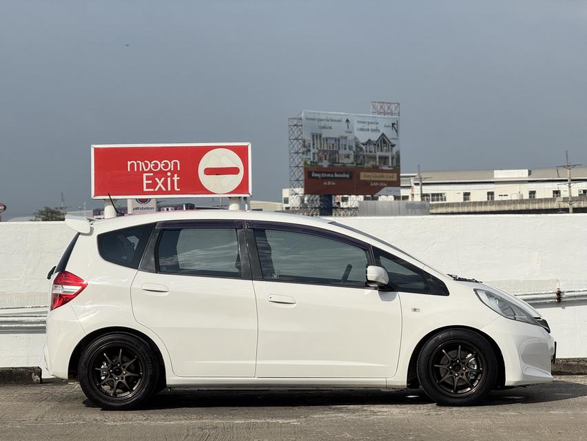 HONDA JAZZ GE 2011 AUTO IVTEC 8