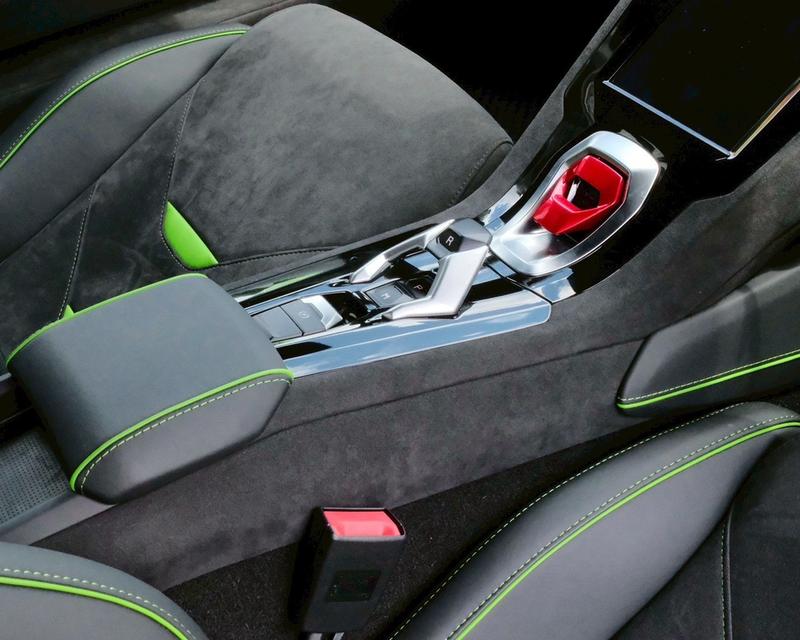 Lamborghini Huracan Tecnica 2024 สีเขียว รถยังเป็นป้ายแดงจดชื่อแรกได้เลย วารันตีครบ รูปที่ 10