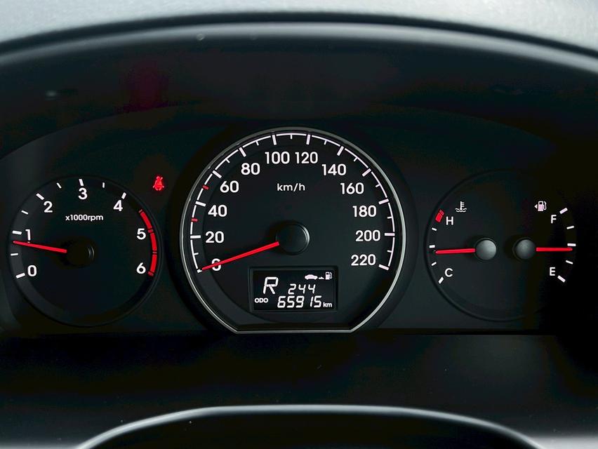 HYUNDAI H-1 2.5 Elite ปี 2018 เครื่องดีเชล  16