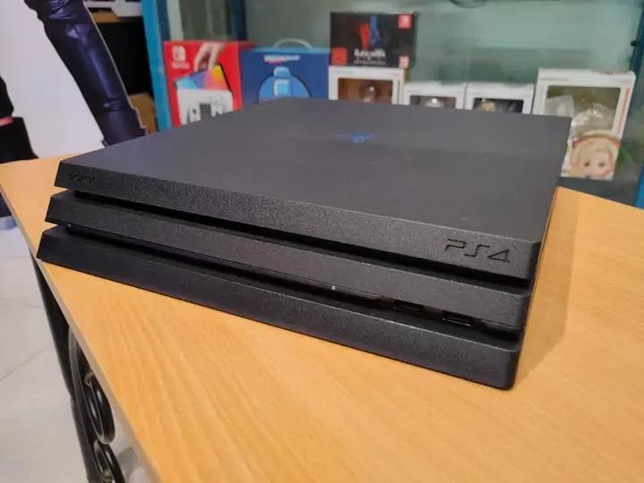 ปล่อยต่อเครื่องเล่นเกม Sony PlayStation 4 3