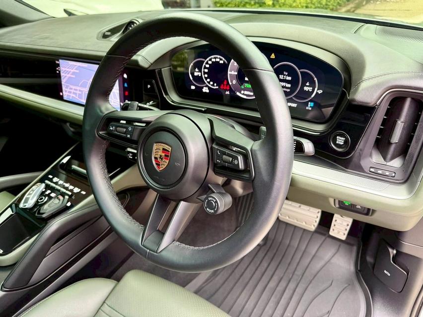 Porsche Cayenne E-Hybrid Coupe รูปที่ 3