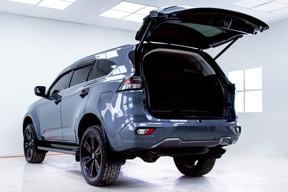 ISUZU MU-X 3.0 Phantom Collection Ultimate 2WD  2023  6