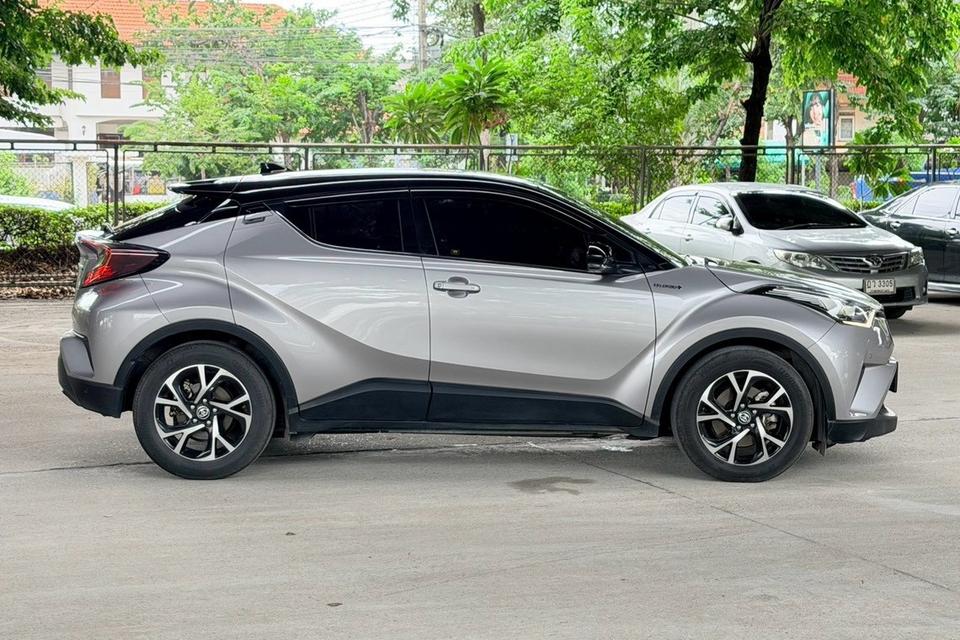 🚗 2021 Toyota C-HR 1.8 Hybrid Premium Safety AT รูปย่อยที่ 4