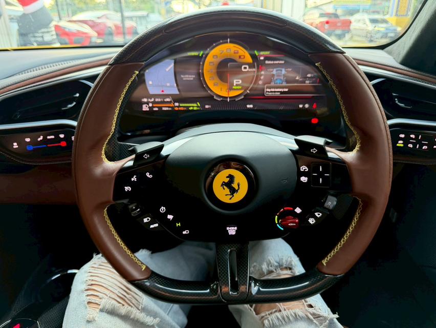 รหัสรถ KPV53 2023 Ferrari 296 GTS (Retractable Hardtop) สี GIALLO MODENA 9