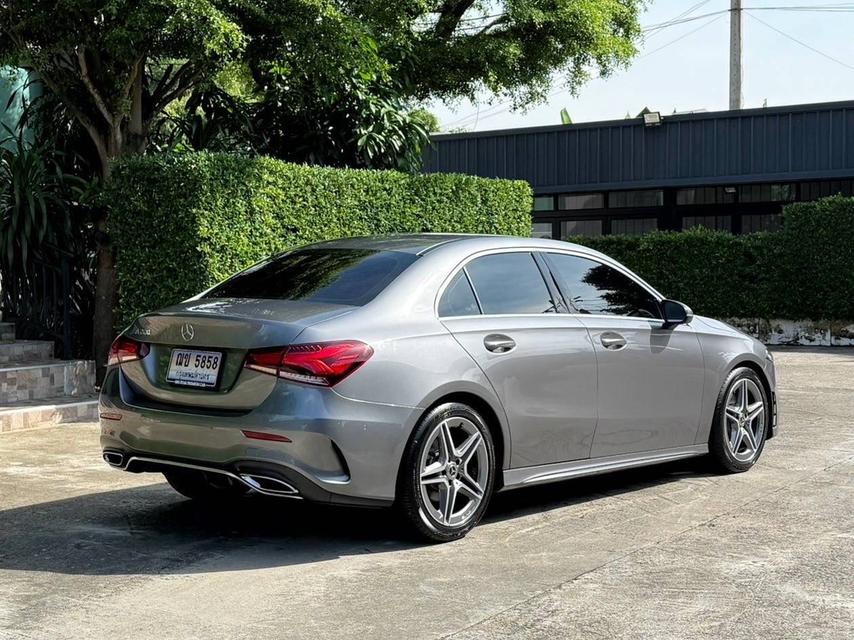 2020 BENZ A200 AMG รถสวยสภาพป้ายแดง รถวิ่งน้อยเพียง 68,XXX กม เข้าศูนย์ทุกระยะ ไม่มีอุบัติเหตุครับ รูปที่ 2