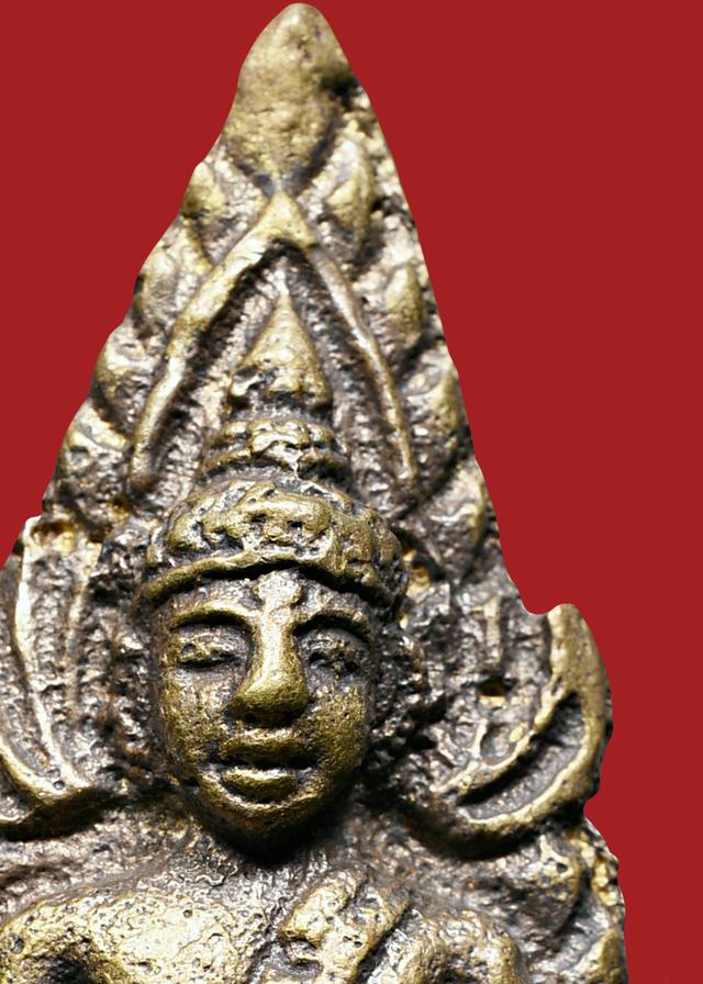 พระพุทธชินราชอินโดจีน ปี 2485 พิมพ์ต้อใหญ่บัวขีด เนื้อโลหะ ตอกโค๊ต 9