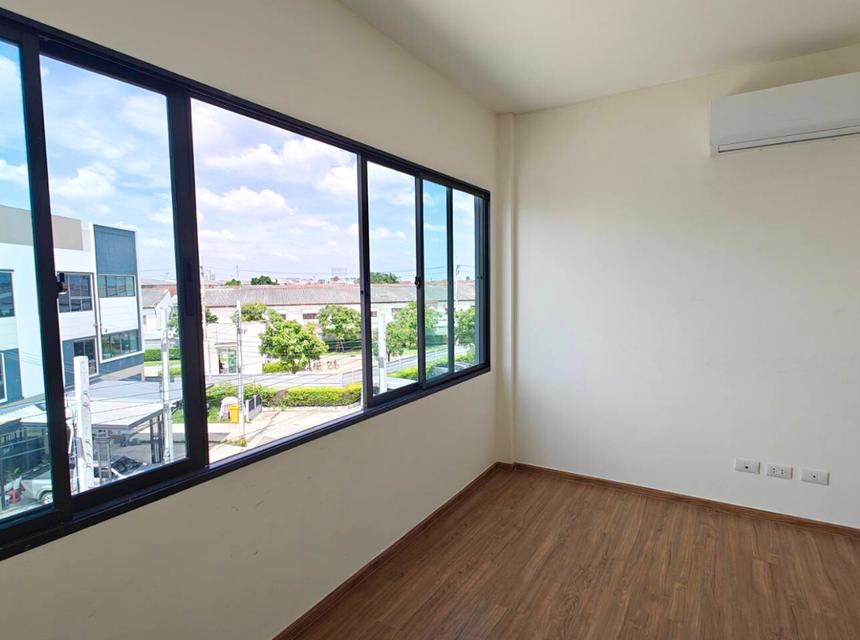 สำนักงาน โฮมส์ออฟฟิส District เทพารักษ์ ซอยมังกร 10