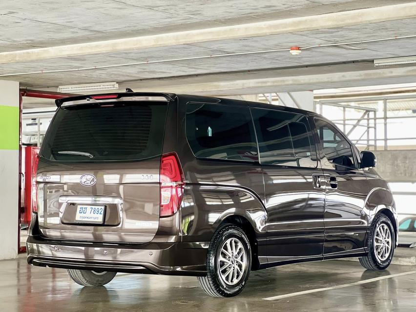 Hyundai H1 Deluxe ปี 2019  สภาพสวยบางเดิม 7