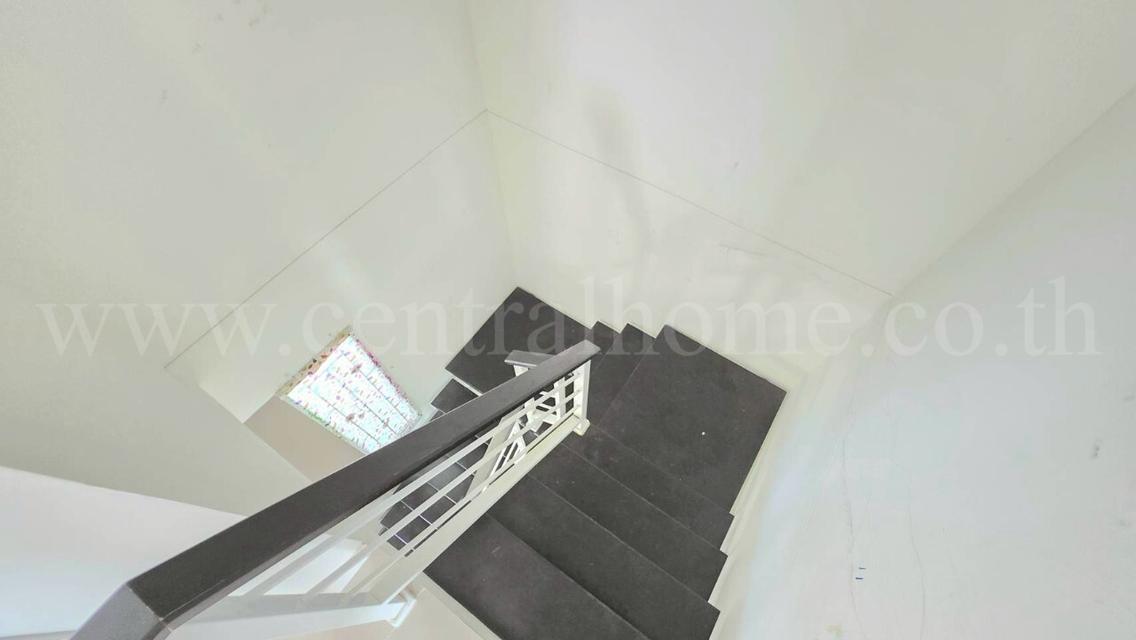 ทาวน์เฮ้าส์ บ้านพฤกษา 87/2 ศรีนครินทร์ - บางนา หลังมุม 10