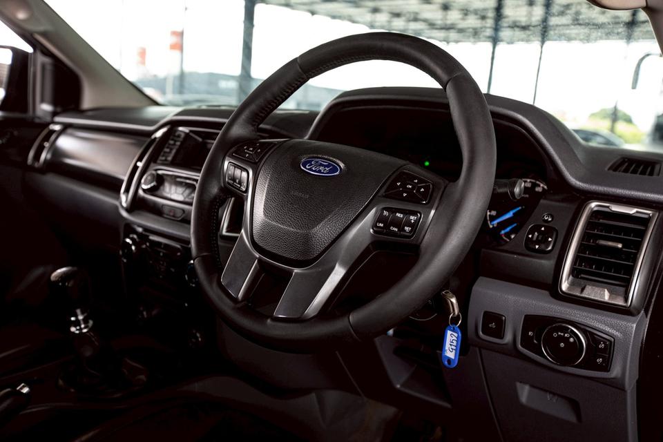 Ford Ranger Hi-lander 2.2XLT 4 ประตู เกียร์ธรรมดา ปี 2017 สีดำ มือเดียวป้ายแดง 15