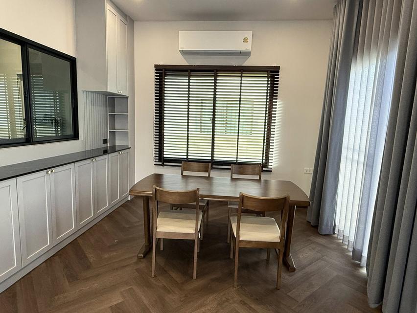 หมู่บ้าน บริทาเนีย บางนาศรีวารี  ซอยวัดศรีวารีน้อย บ้านใหม่อยู่ยังไม่ถึงปี บ้านตกแต่งพร้อมอยู่ 17