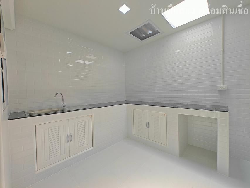 คัทลียาวิลล์ ลำลูกกา รูปที่ 8