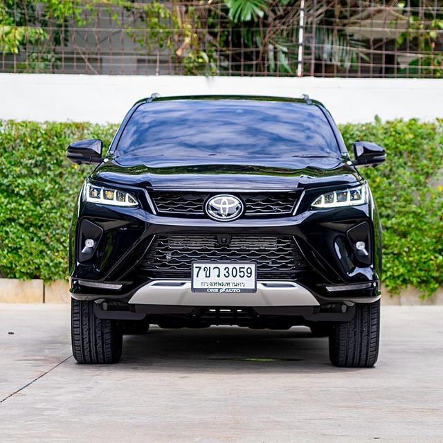 TOYOTA FORTUNER 2.4 LEGENDER BLACK TOP 2WD 2026Fortuner Legender Black Top หล่อสุด ทรงสปอร์ต ออฟชั่นเต็ม รูปย่อยที่ 3
