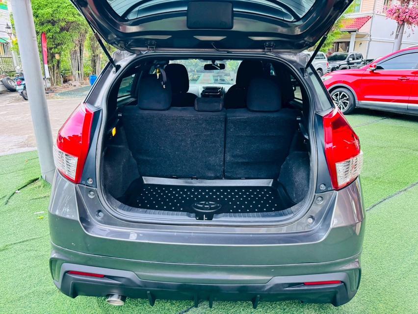 2014 Toyota YARIS 1.2 E Hatchback 8