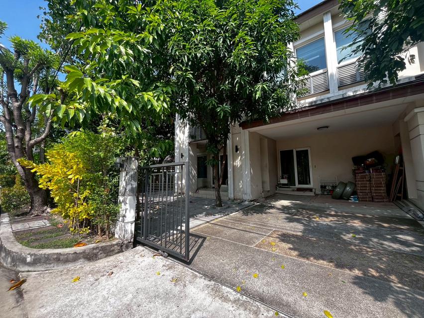 หมู่บ้านเดอะเซนโทร อ่อนนุช-ลาดกระบัง ซอย 20 ถนนลาดกระบัง แขวงลาดกระบัง เขตลาดกระบัง กรุงเทพมหานคร 3