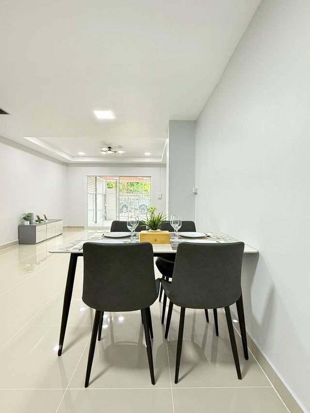 หมู่บ้านดุลิยานนท์ 8