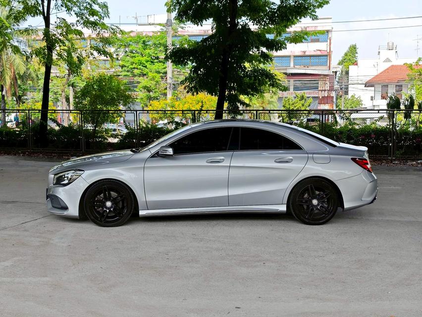 Mercedes-Benz CLA 250 AMG W117 ปี 2018 รูปย่อยที่ 3