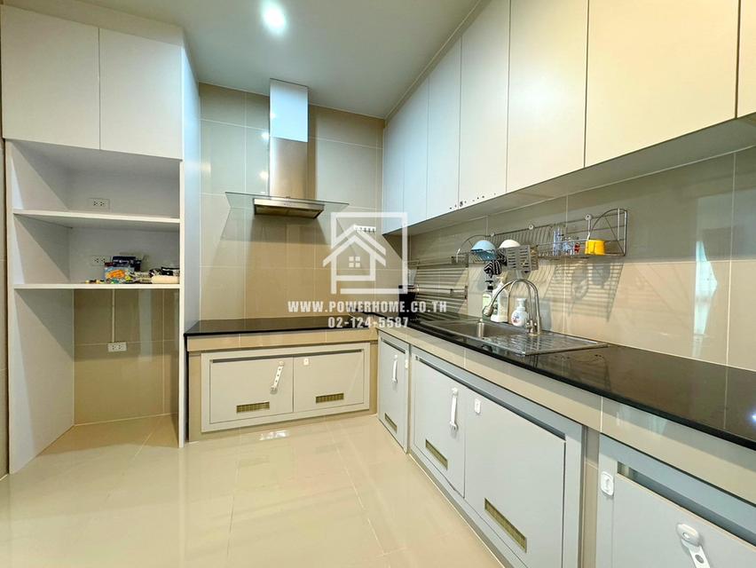 หมู่บ้านสราญสิริศรีวารี 1 ซ.ลาดกระบัง 54 (ถนนวัดศรีวารีน้อย) ต.ศีรษะจรเข้น้อย อ.บางเสาธง  สมุทรปราการ  14