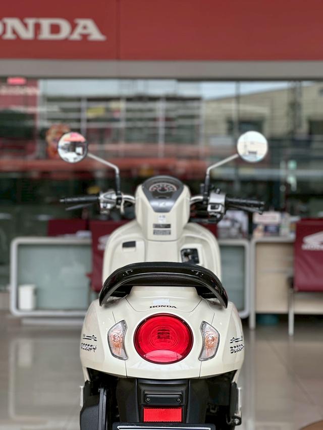 SCOOPY ไมล์หมื่นเดียว‼️ ปี2023 สีขาว เทา สุดคลีน 10
