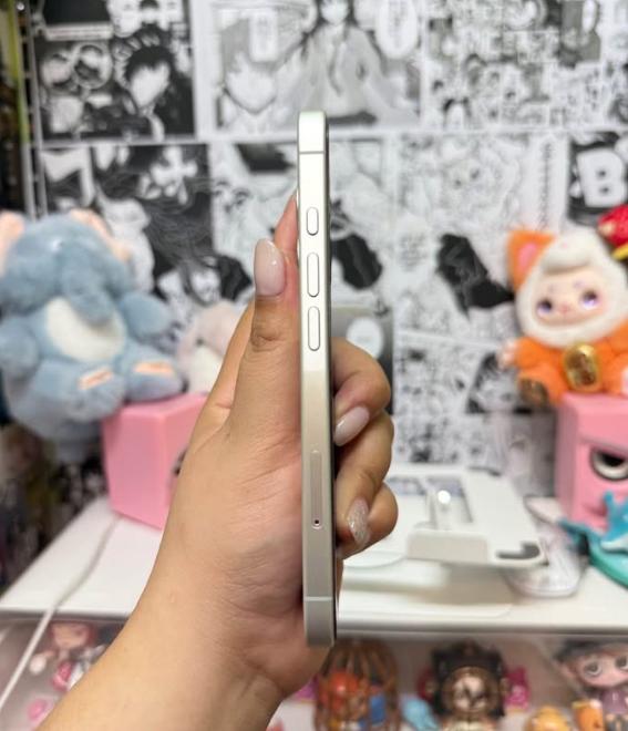 ขายต่อ iPhone 16 สีขาว 2