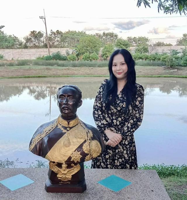 722.พระบรมรูปหล่อครึ่งพระองค์ในหลวงรัชกาลที่ 5 พระบาทสมเด็จพระปรมินทรมหาจุฬาลงกรณ์ พระจุลจอมเกล้าเจ้าอยู่หัว (องค์ใหญ่)