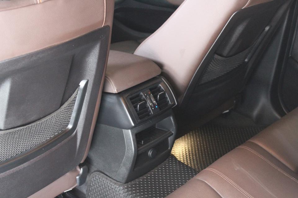 รหัสรถ JRS4208 BMW X4 xDrive20d ปี 2017 13