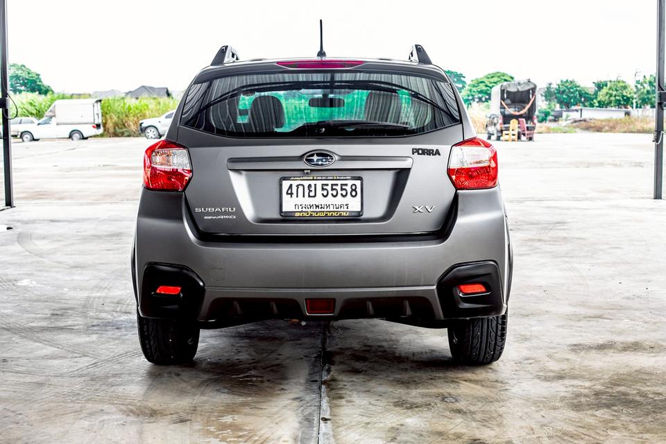 Subaru Xv 2.0 AWD สีเทา ปี 2015 แร๊ปกันรอยสีเทาด้านไว้ทั้งคัน 6