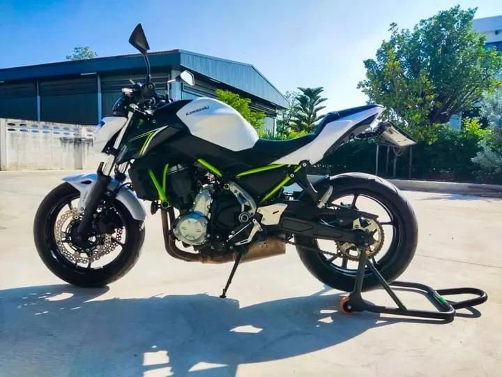 ขายด่วน Kawasaki Z650 3