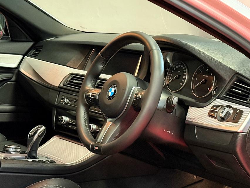 2015 BMW 525D MSPORT LCI รถมือเดียวออกป้ายแดง รถวิ่งน้อย เข้าศูนย์ทุกระยะ รถไม่เคยมีอุบัติเหตุครับ รูปที่ 10