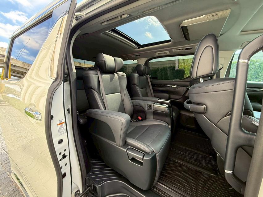 TOYOTA ALPHARD 2.5 SC package 2022 Mileage 47,000 Km. (ยางใหม่ 4 เส้น ) 7