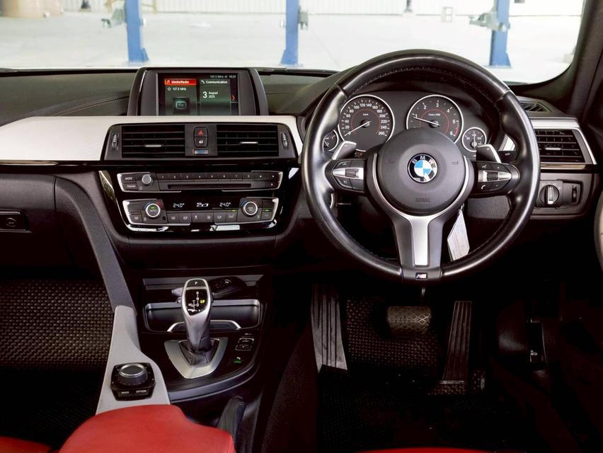 ขาย BMW 320d Mdport ปี19 13