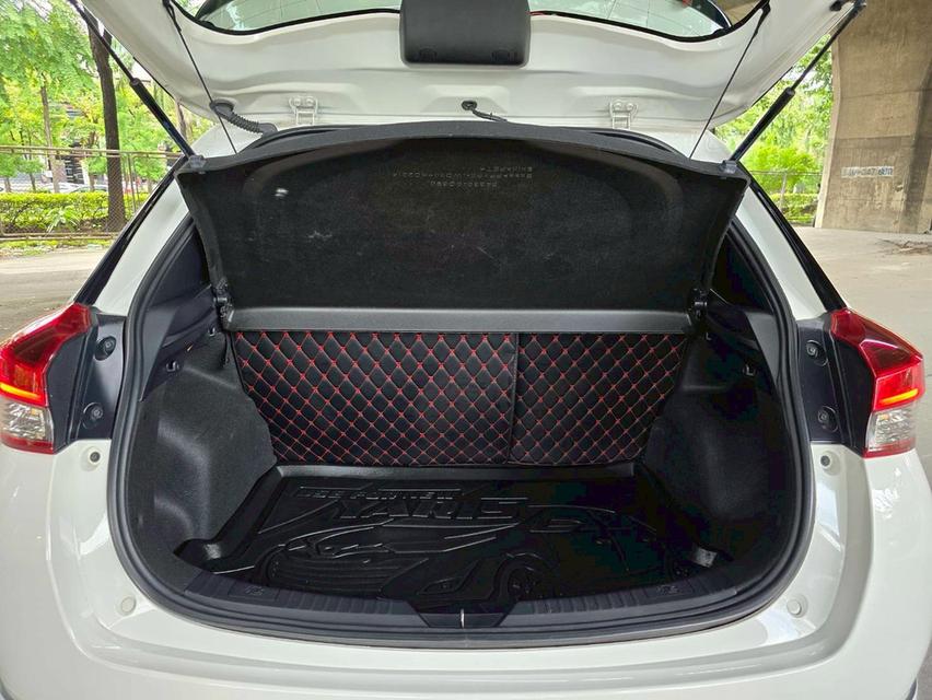 Toyota Yaris 1.2E ปี19 13
