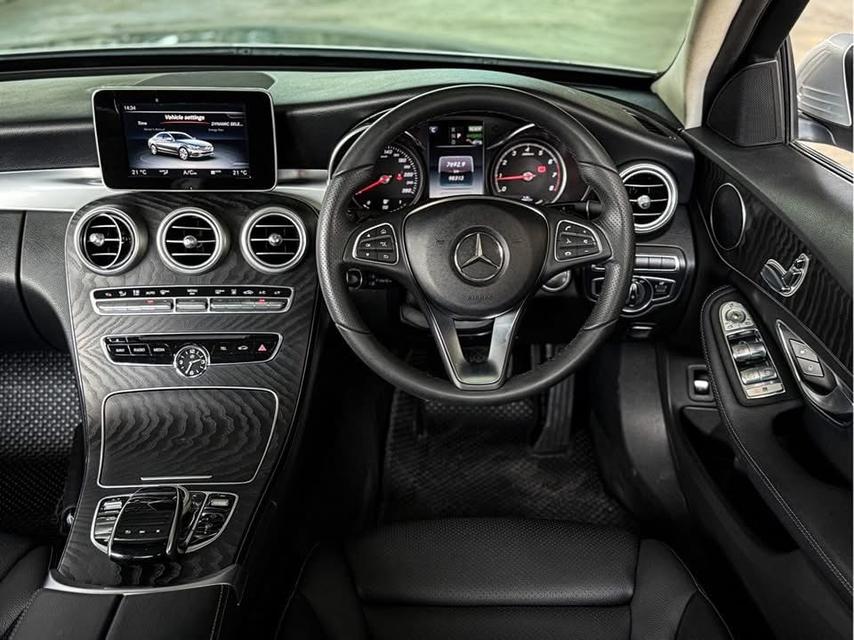 ปี 2017 BENZ C-CLASS, C350e AVANTGARDE โฉม W205 Plug-in Hybrid มือเดียวป้ายแดง 13