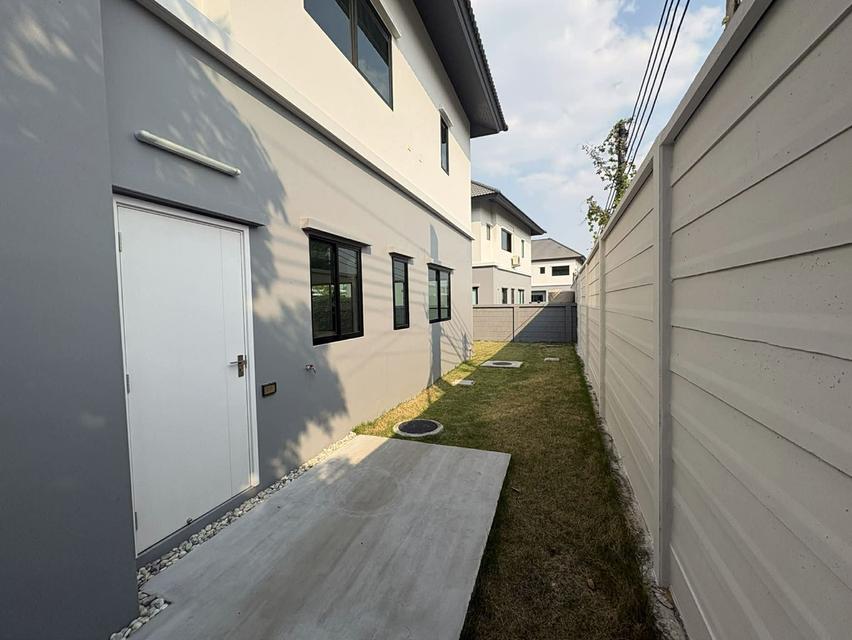 ขาย/ให้เช่าบ้านเดี่ยว 2 ชั้น หมู่บ้าน Britania วงแหวน-เทพารักษ์  ซอยมังกร เทพารักษ์ 5