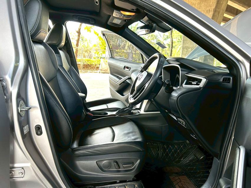 ขายรถ Toyota Corolla Cross 1.8 HEV Premium ปี 2020 สีเทา เกียร์ออโต้ รูปที่ 9