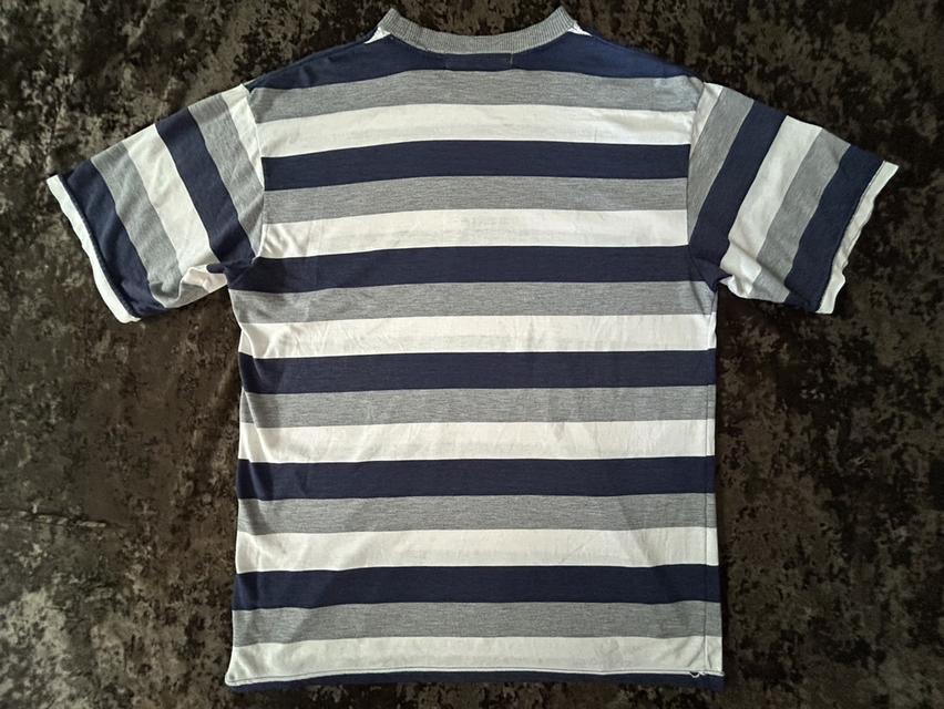 [เปิดขาย] RARE VINTAGE 90s ATTRACKLE "ROUNDISH WORLD" STRIPE TEE🔥 รูปที่ 2
