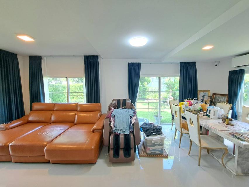 ขายและให้เช่าบ้านใหม่ แปลงมุม สีวลี ศรีนครินทร์-ร่มเกล้า 87 ตร.ว. 4 ห้องนอน อายุบ้านไม่ถึง 1 ปี ใกล้ถ.กรุงเทพกรีฑา 6