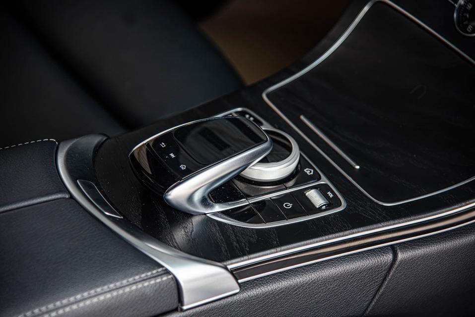 Benz C300e AMG Dynamic W205 ปี 2022 รูปที่ 15