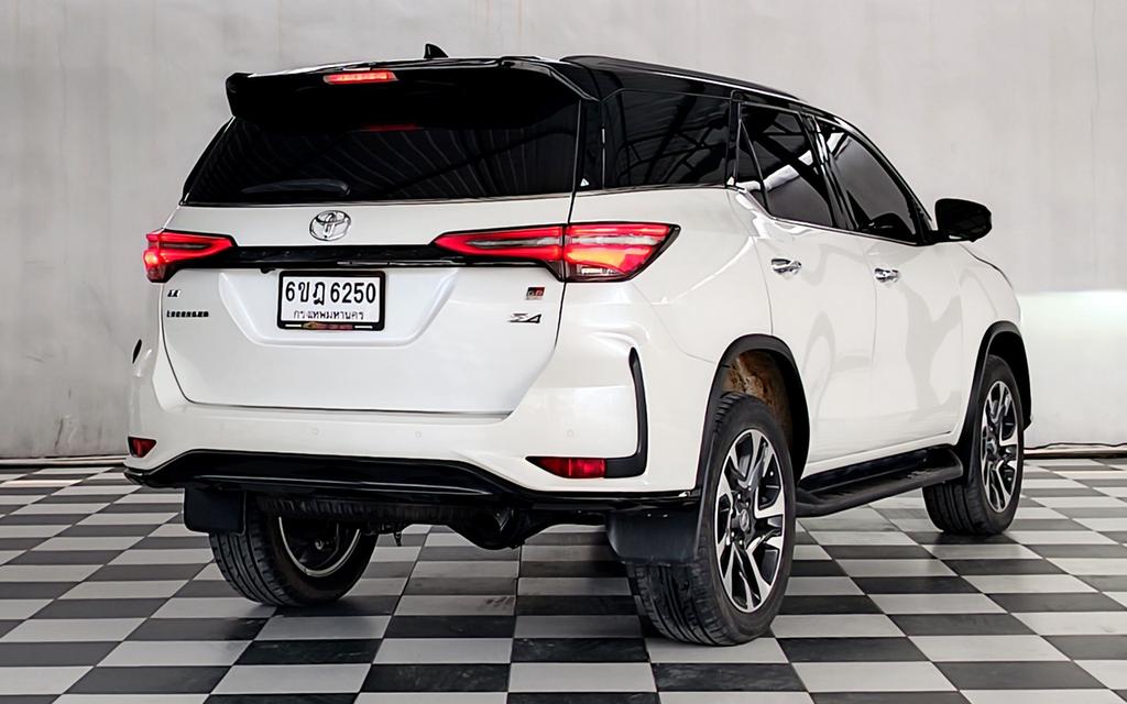 FORTUNER LEGENDER 2.8 4WD ปี 2021จด22 ✅ ฟรีค่าจัด-ค่าโอน ✅ ฟรีประกันภัย ✅ ฟรี พรบ 3