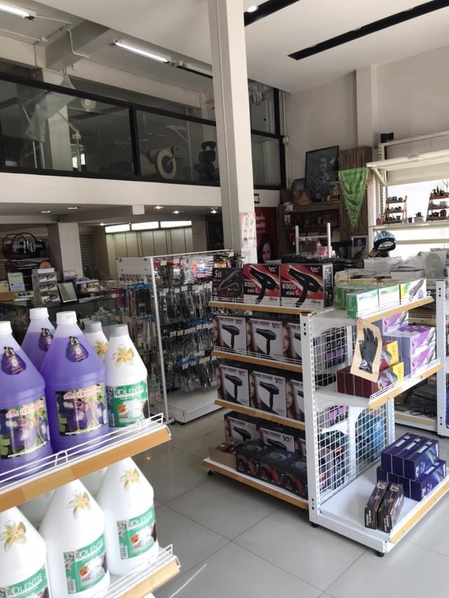 ตึกแถว 3 คูหาให้เช่า ติดถนนใหญ่รามคำแหง 4