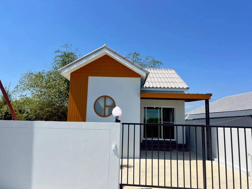 บ้านเดี่ยว 2 ห้องนอน 2 ห้องน้ำ 1 ครัว 1 รับแขก จอดรถ 1 คัน เนื้อที่เริ่มต้น 34 ตารางวา โซนสันผักหวาน อำเภอหางดง ราคาเพียง 1,690,000 บาท 20