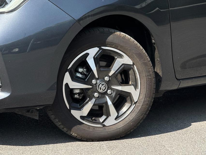 TOYOTA NEW YARIS Hatchback 4dr Smart CVT 4sp FWD 1.2i Y2024 สีเทาดำ ออโต้ รูปย่อยที่ 4