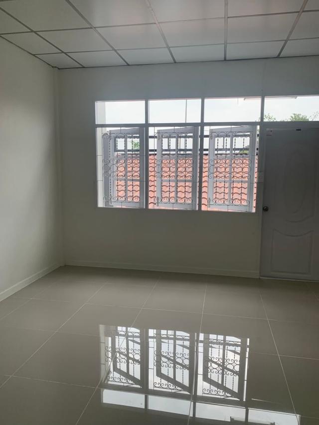 ขาย :ทาวน์เฮาส์ 2 ชั้นทาวน์เฮ้าส์ 2 ชั้น , หมู่บ้านศิรินเทพ 5 ถนนรามคำแหง 138  9