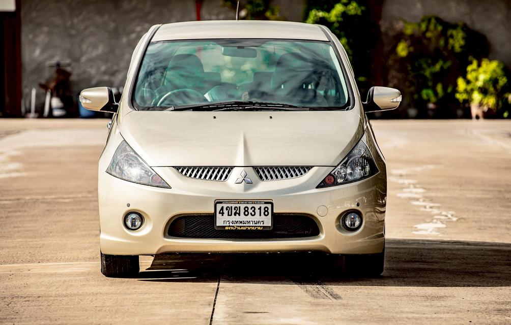 Mitsubishi Space Wagon 2.4 GT ปี 2005 ท๊อปสุด