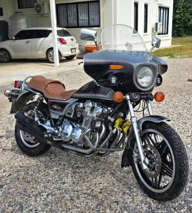 Honda CB750 Custom รถมอไซค์มือสอง 2