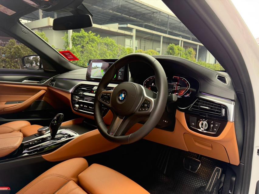 BMW 520d M Sport LCI (G30) ปี 2021 รูปที่ 8