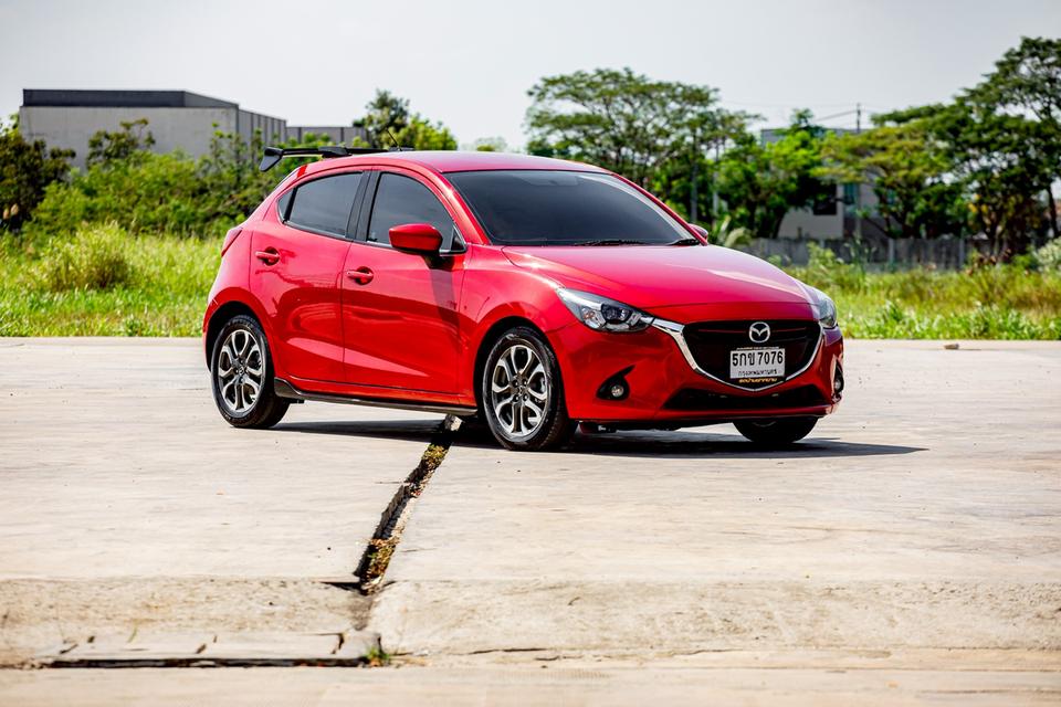 Mazda2 1.5 XD Highplus Sport ดีเซล รุ่นท๊อป ปี 2015 สีแดง รูปที่ 4