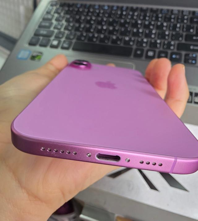 ส่งต่อ iPhone 16 Plus สี Pink 5