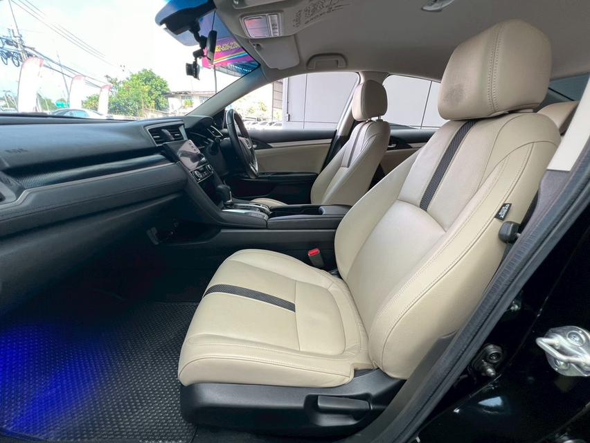 ปี 2019 HONDA CIVIC, 1.8 EL มือเดียวป้ายแดง คู่มือบุ๊คเซอร์วิสครบ รูปที่ 11